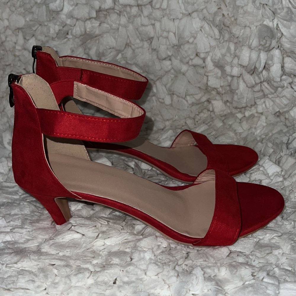Red kitten heels Size 41 (9.5-10) - Picture 6 of 7